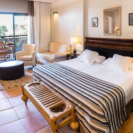 Vincci Seleccion Estrella Del Mar Hotel Marbella Luaran gambar A room at the hotel