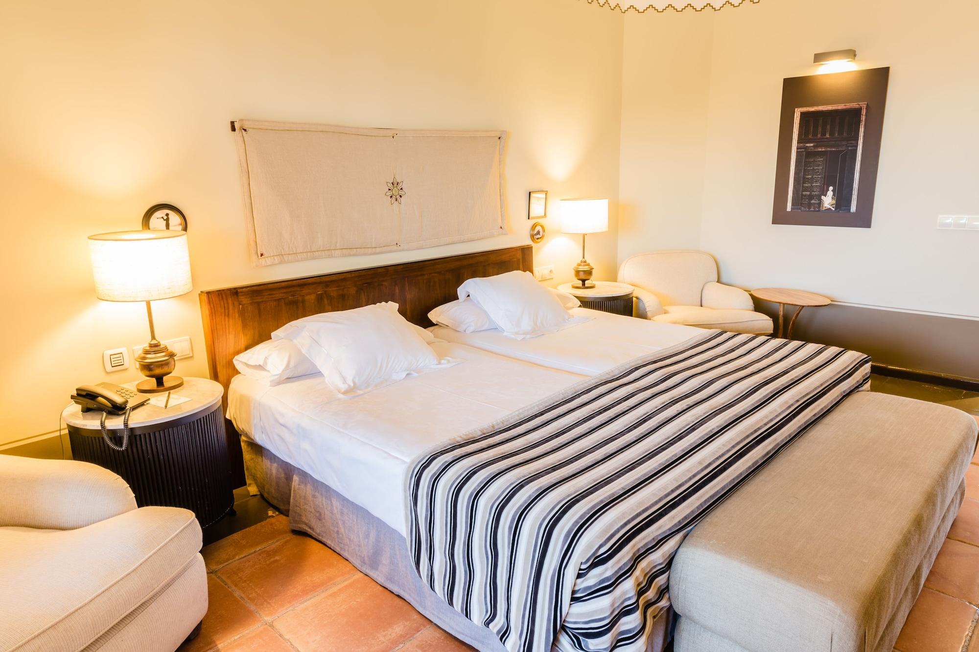Vincci Seleccion Estrella Del Mar Hotel Marbella Luaran gambar A room at the hotel
