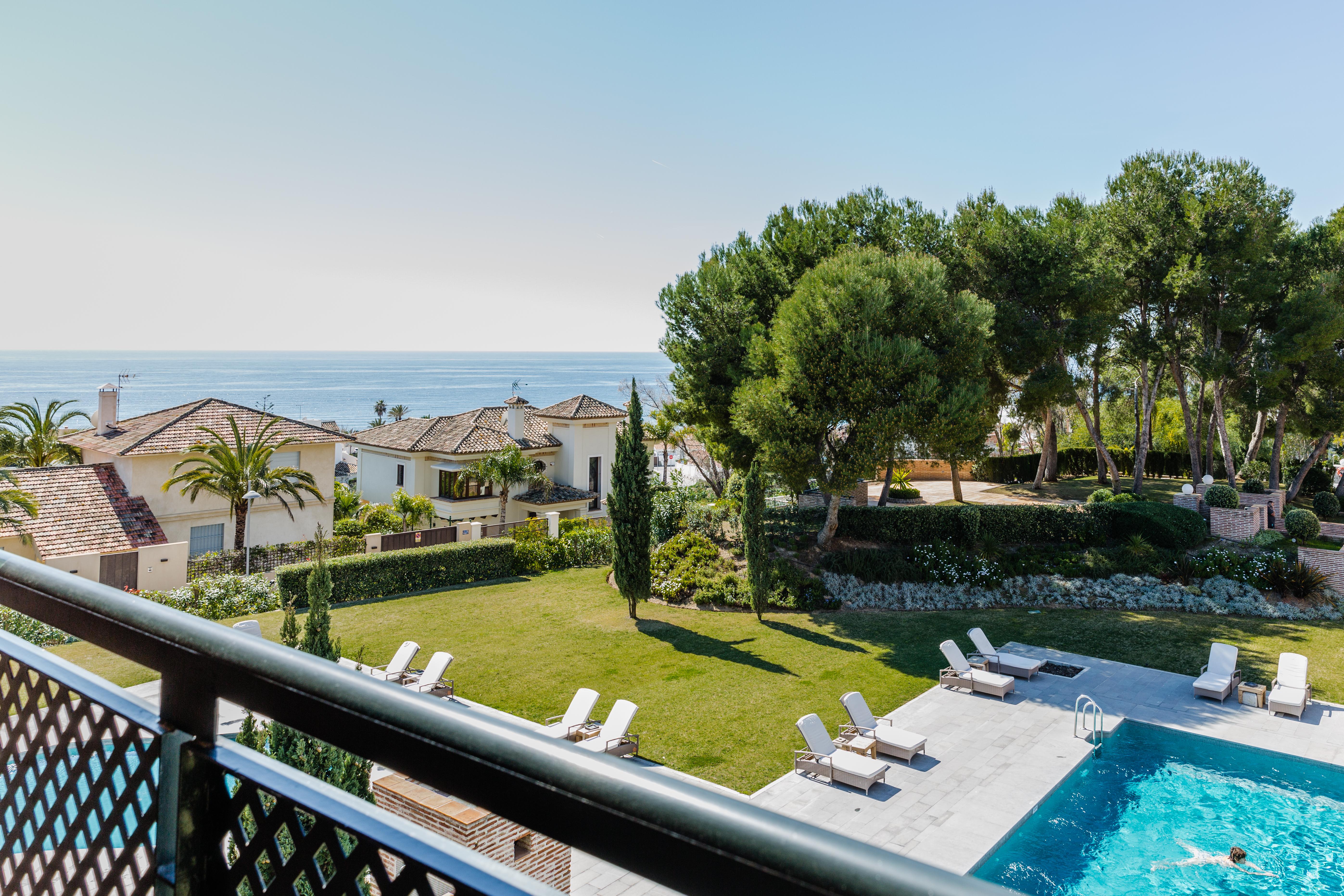 Vincci Seleccion Estrella Del Mar Hotel Marbella Luaran gambar View of the Mediterranean from the hotel