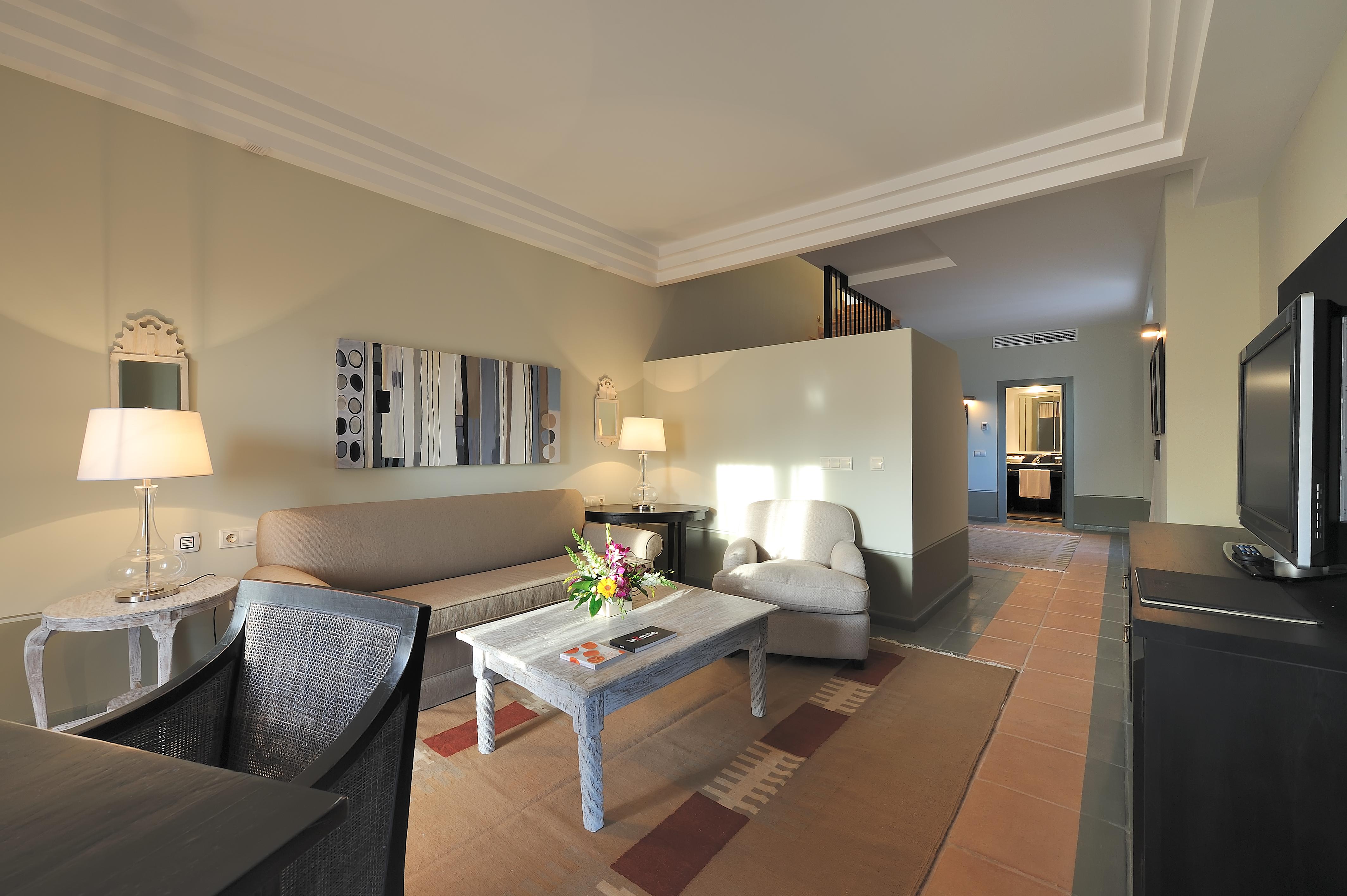 Vincci Seleccion Estrella Del Mar Hotel Marbella Luaran gambar A suite at the Hotel
