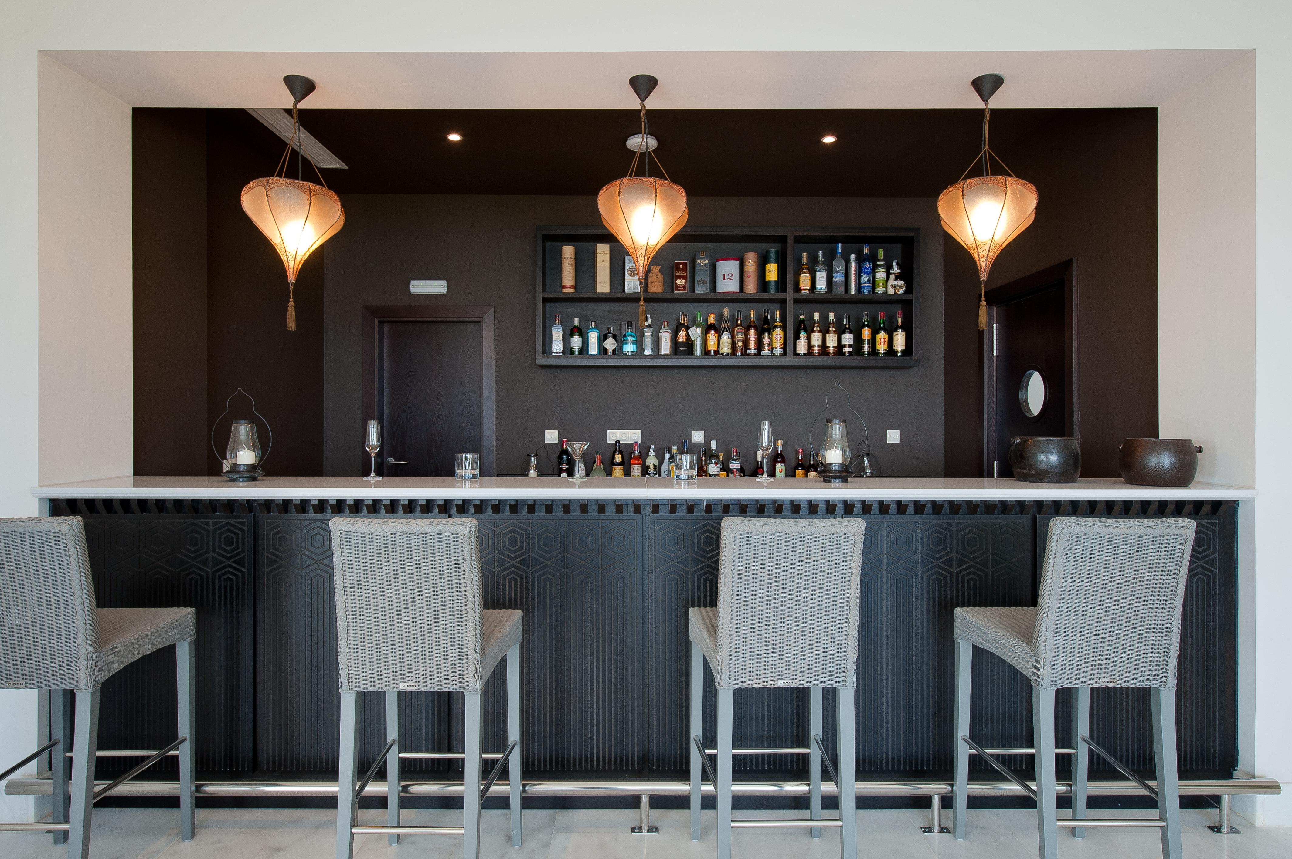 Vincci Seleccion Estrella Del Mar Hotel Marbella Luaran gambar The bar at the Sky Bar